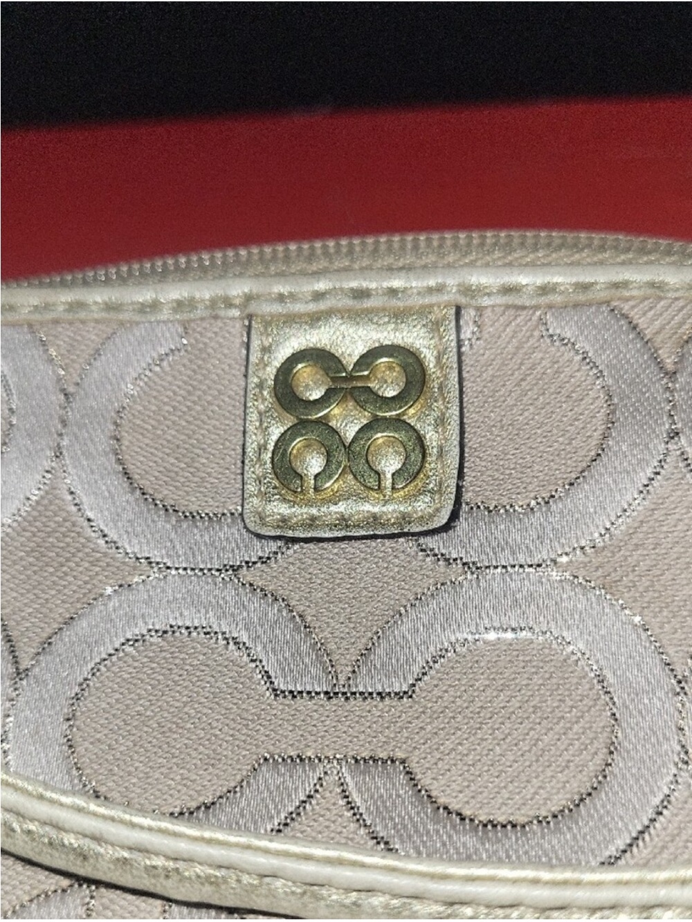 Vintage Y2K Coach Julia Op Art Signature Wristlet – Metallic Gold & Fuchsia